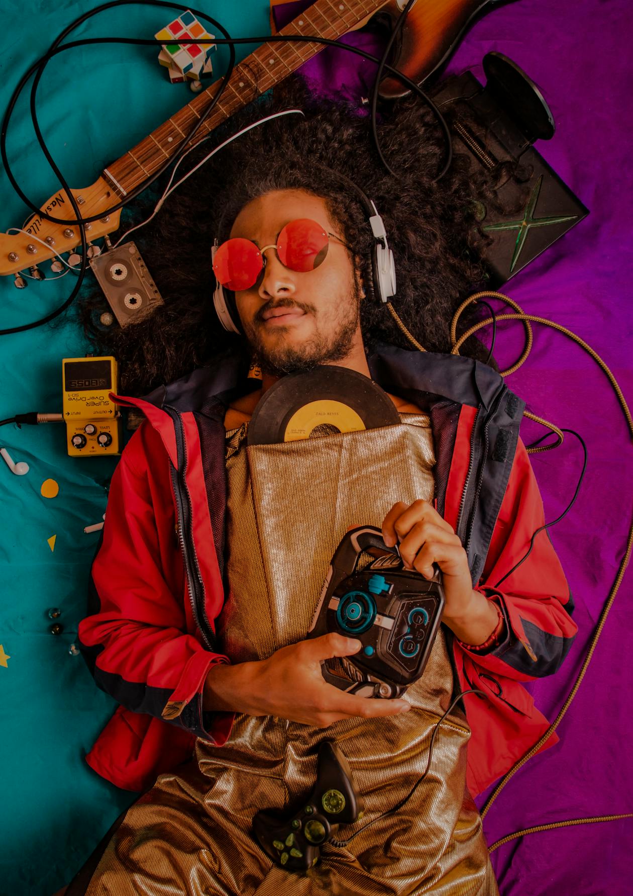 Free music app without ads on smartphone